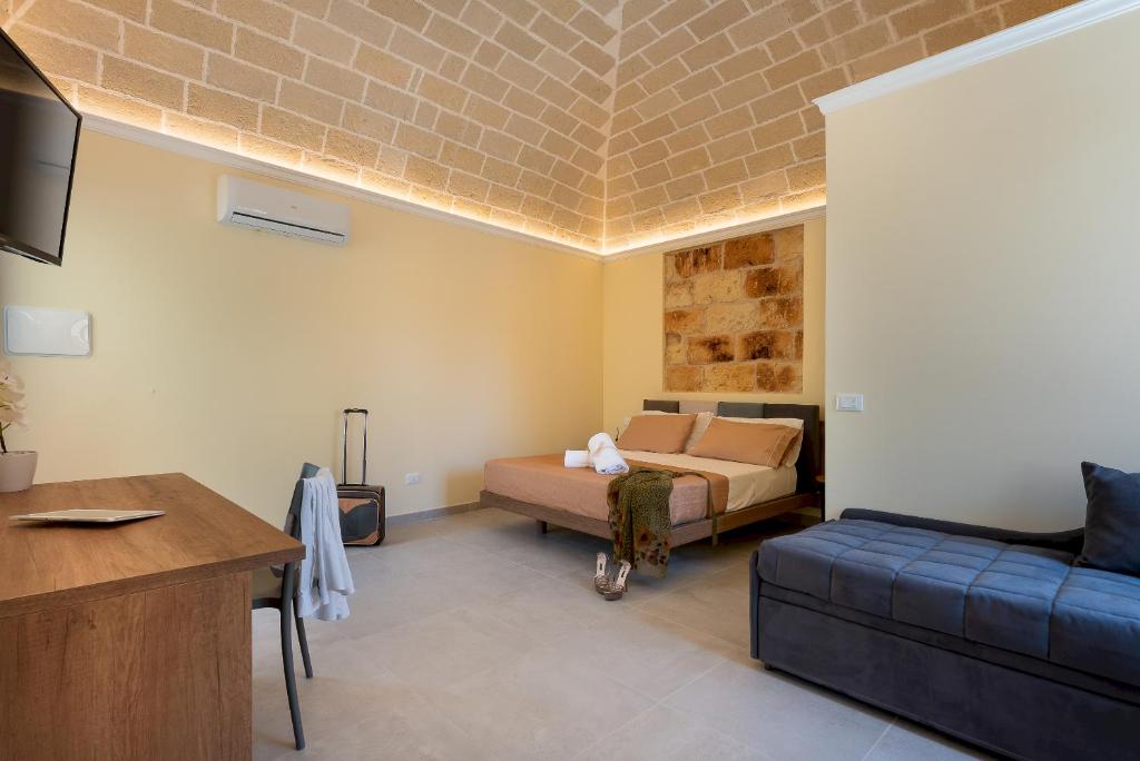 Fior di Lino Rooms - Tap to explore photos