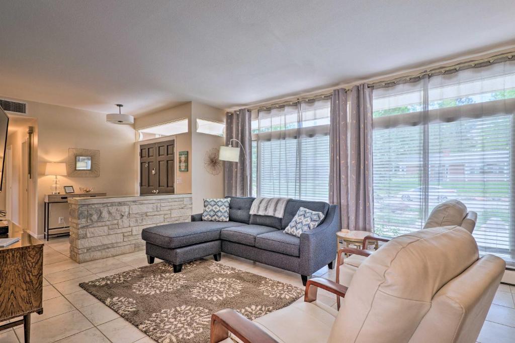 Modern Home with Koi Pond and Patio - Pets Welcome! photo 3