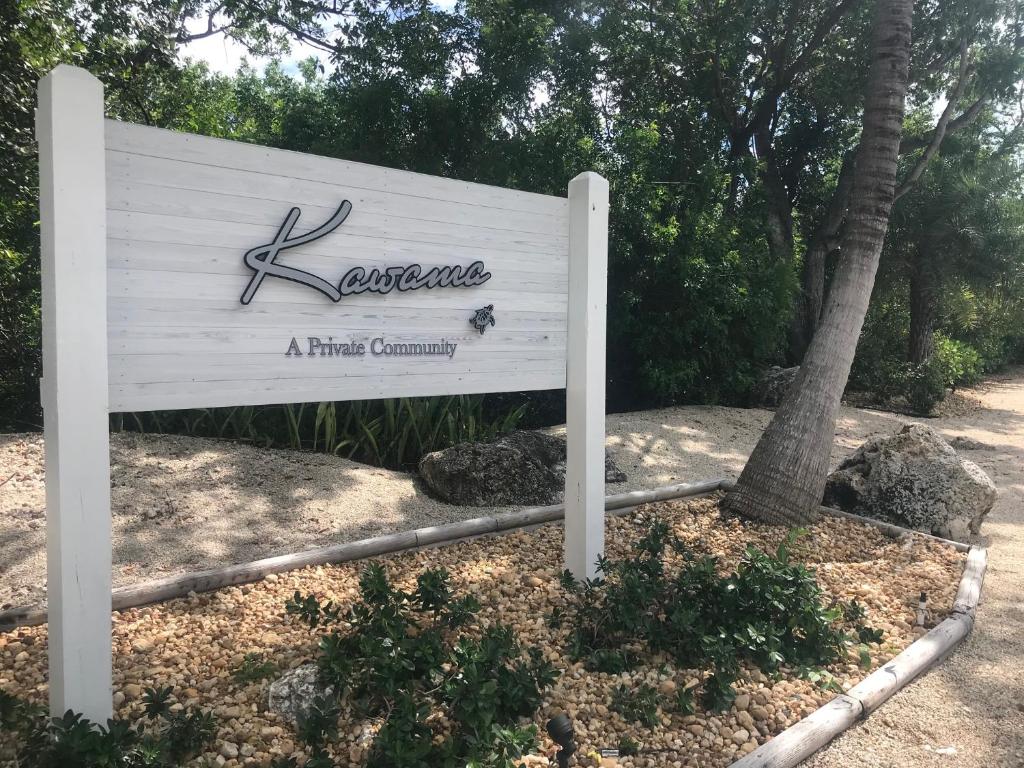 LICENSED MGR - BRAND NEW LUXURIOUS OCEANFRONT CONDO! STUNNING VIEWS! BEACH RESORT! 2 KING Beds! photo 3
