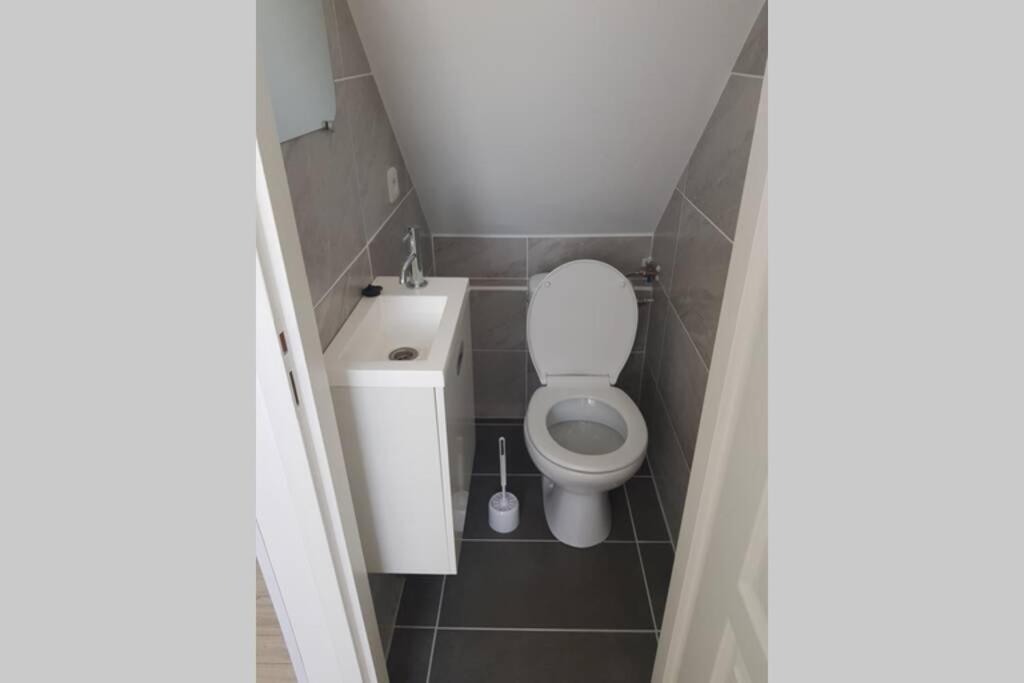 Agréable maison neuve, 4 personnes, piscine bois privée du 15 juin à mi-septembre (Agreable maison neuve, 4 personnes, piscine bois privee du 15 juin a mi-septembre) - Thumbnail image