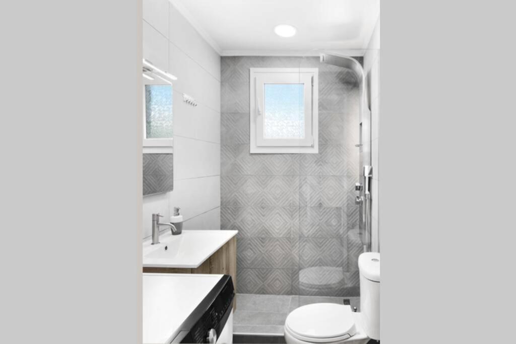 Endless sea view house photo 3