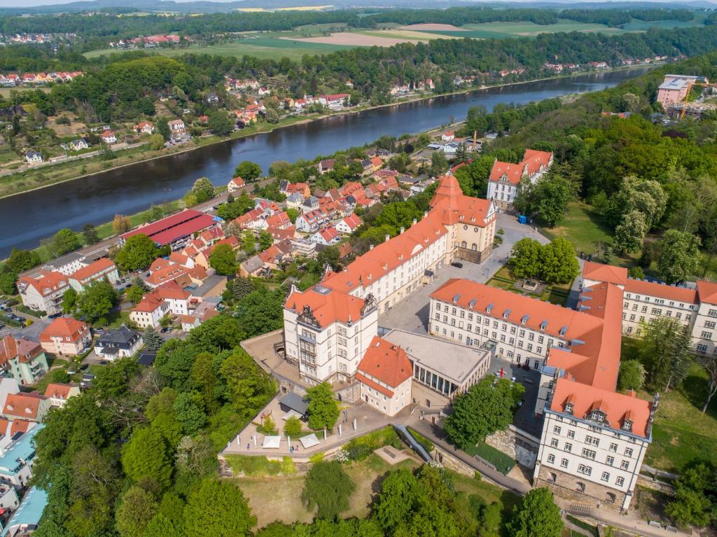 Schloß Sonnenstein photo 3