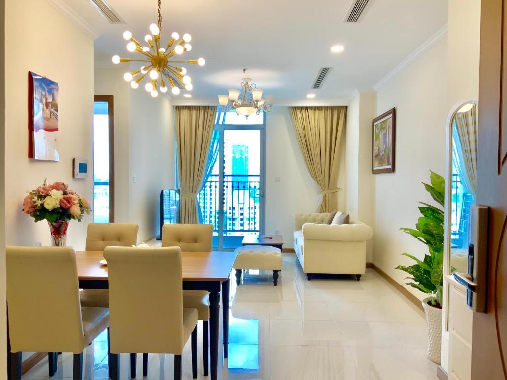 LuxHomes Saigon - Vinhomes Central Park