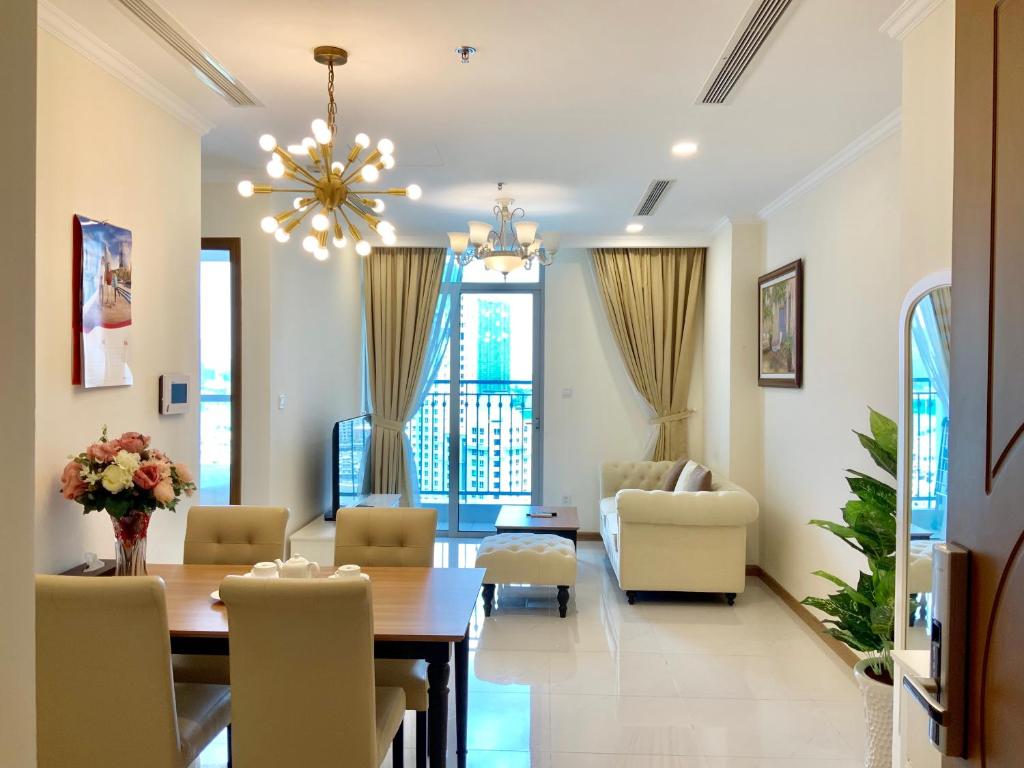 LuxHomes Saigon - Vinhomes Central Park