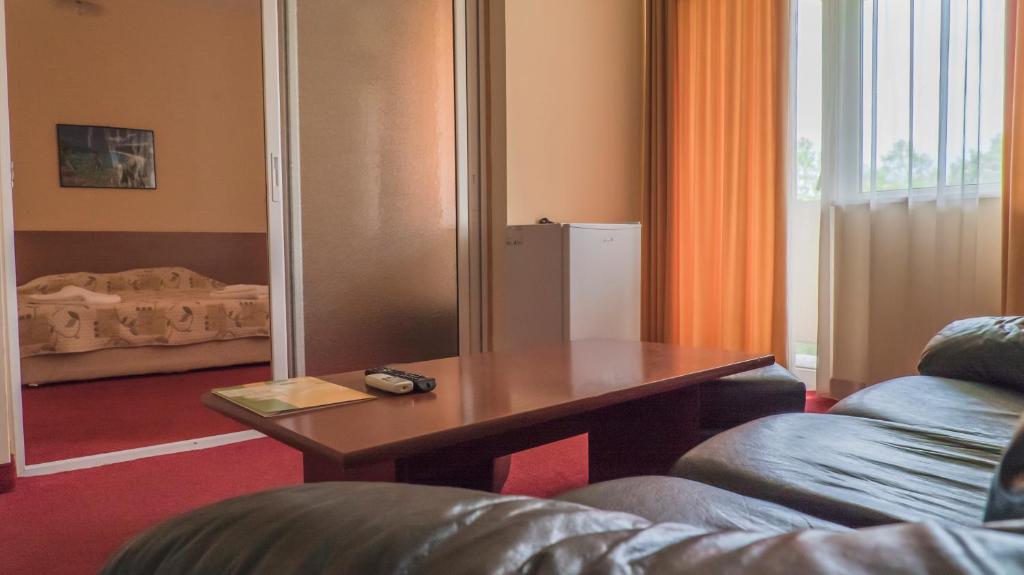 Сьюит (Полулюкс (для 2 взрослых)), Park Hotel Persey