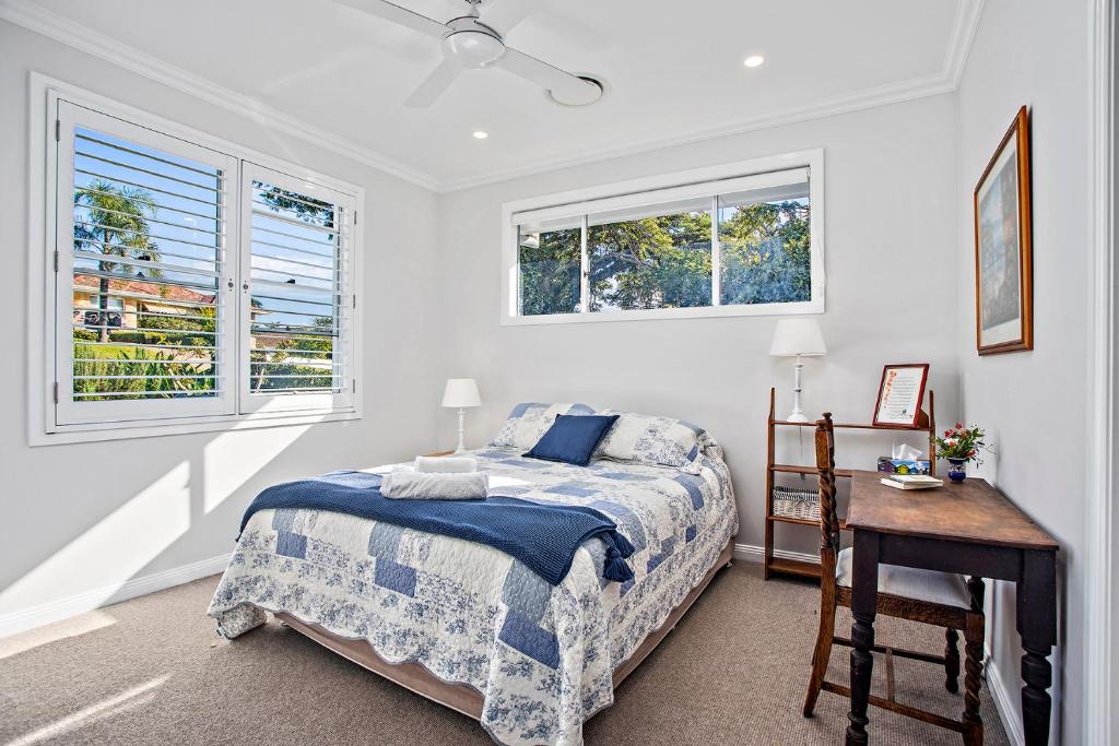 Jetty Splendour Guest Bedroom with Bathroom en-suite B'nB photo 2