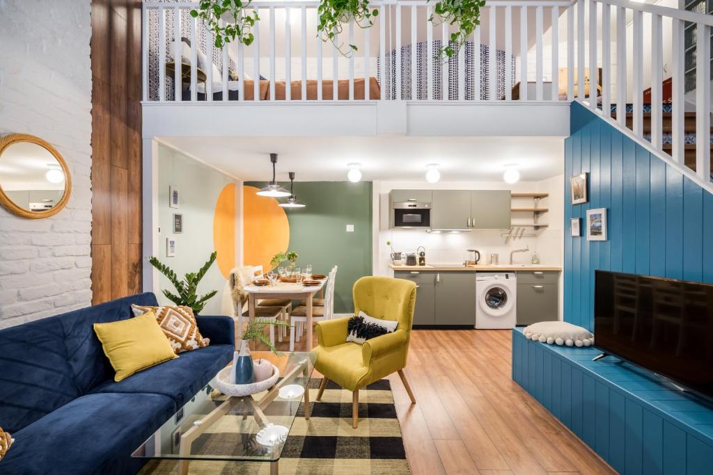 Colorful designer home in the heart of Budapest