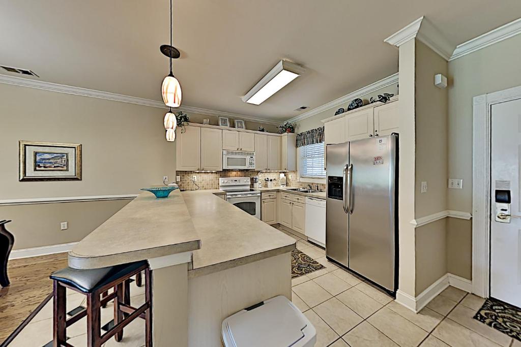 Myrtlewood Condos photo 1