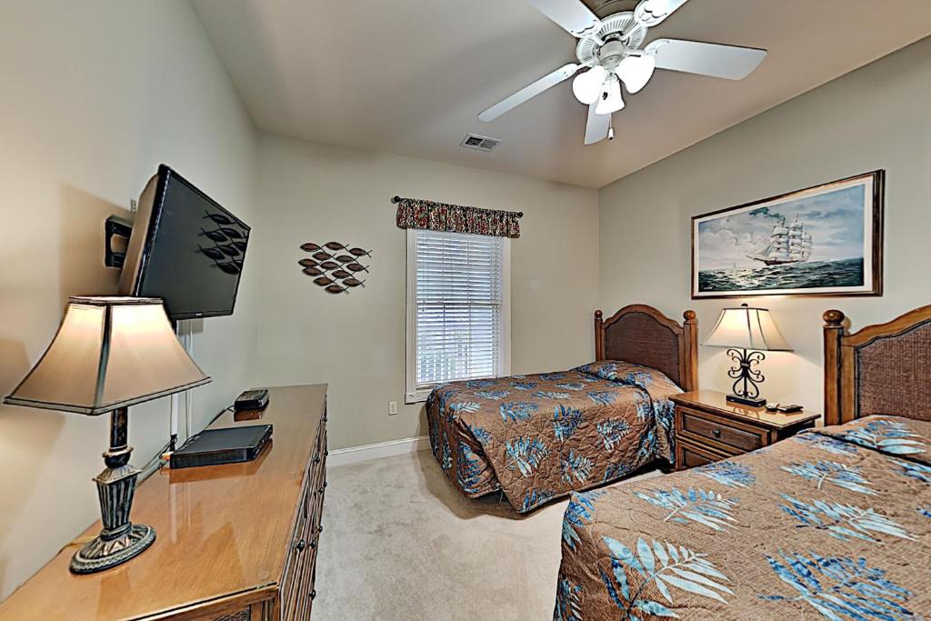 Myrtlewood Condos photo 3