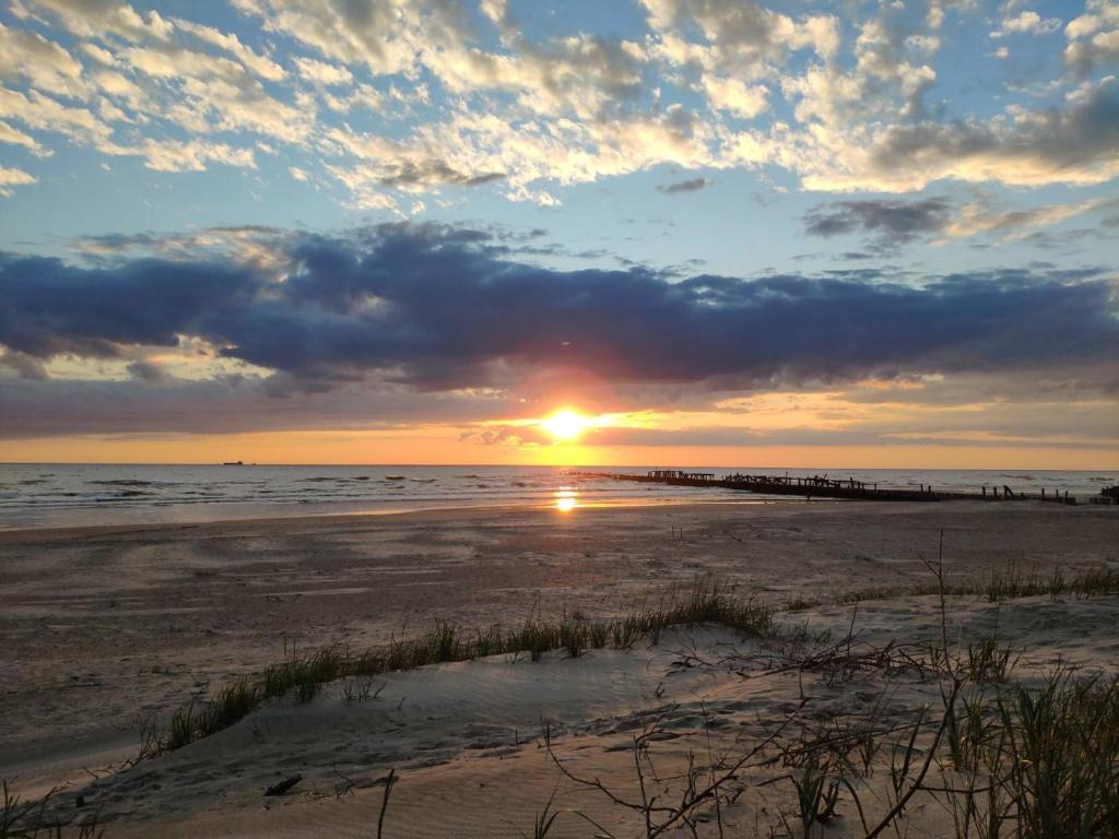 Golden Beach photo 1