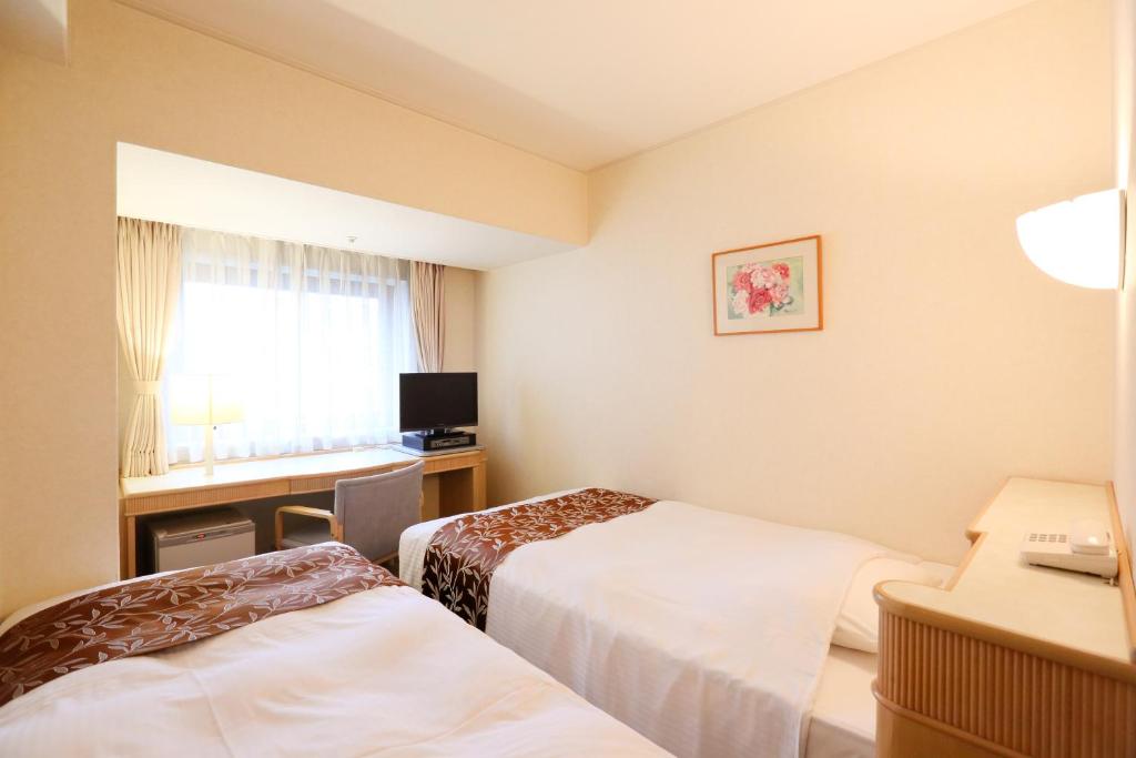 Hotel Hiroshima Garden Palace photo 1