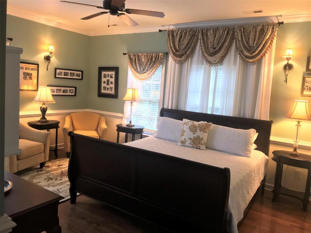 A Williamsburg White House Inn photo 4