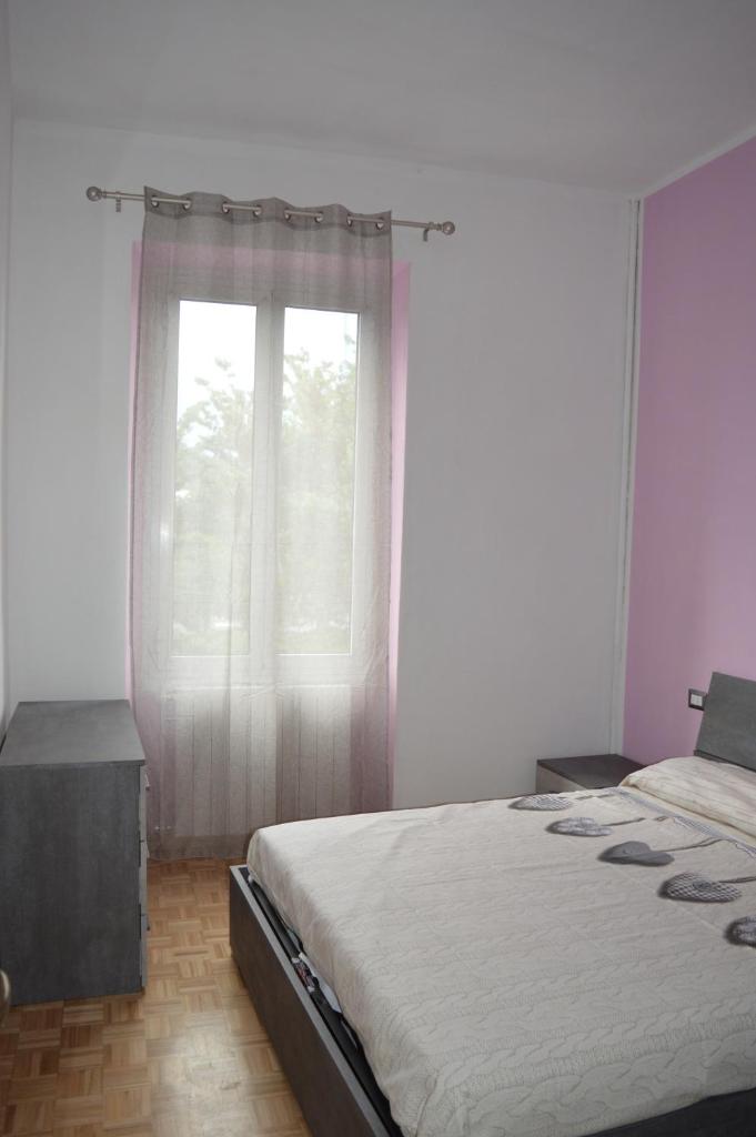 Sweet Home Sara photo 3