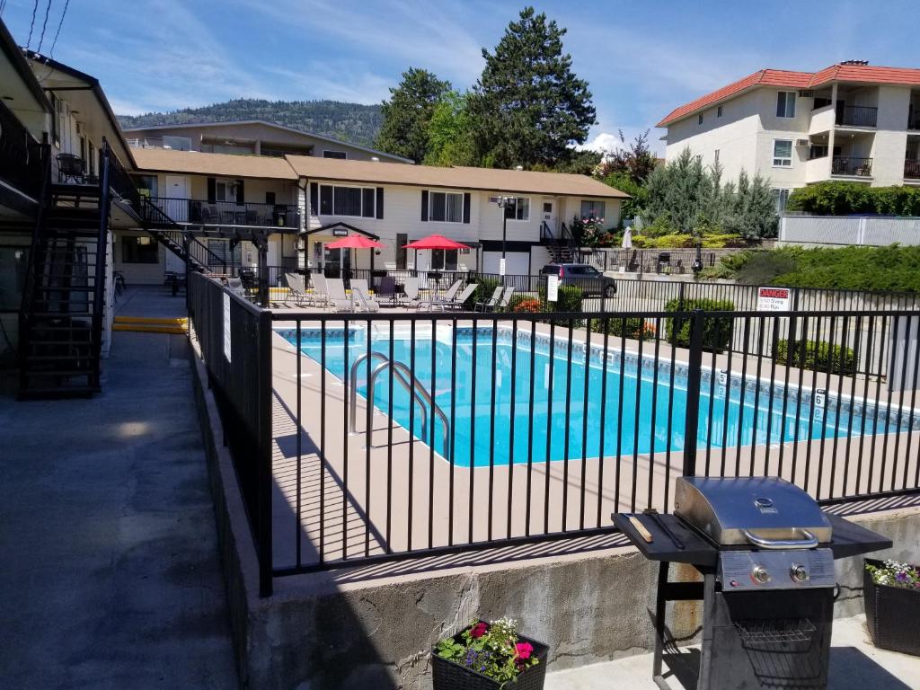Osoyoos Lakeview Inn & Suites photo 2
