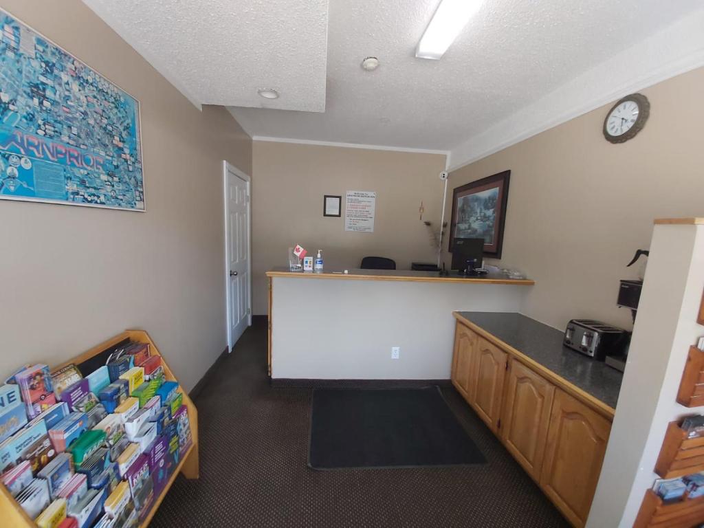 Arnprior Motor Inn photo 2