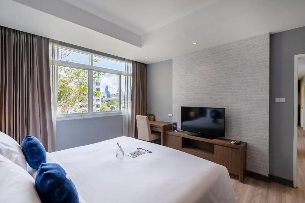 Четырехместный (Четырехместный номер Делюкс), Отель Demeter Residences Suites