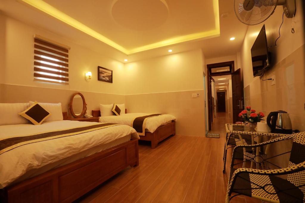 VES - PA Luxury Hotel photo 4