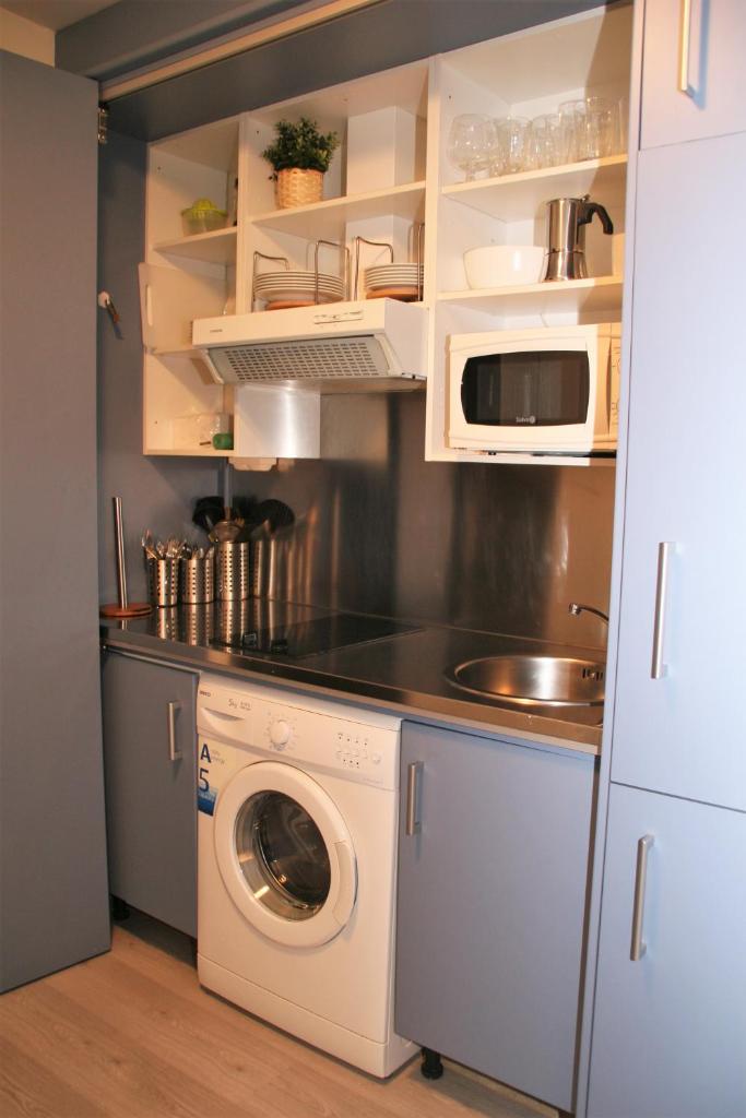 Apartamentos Apartour Bormujos photo 3