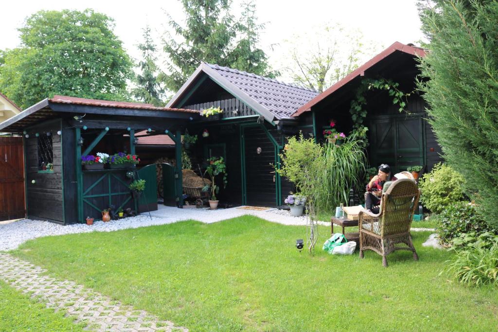 Frenk cottage 5 KM FROM THE AIRPORT-free transportation photo 2