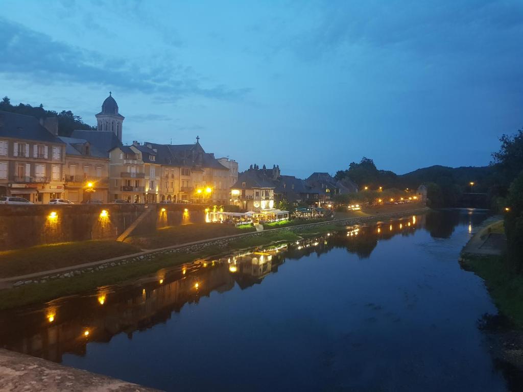 Appart Montignac 2/4 personnes photo 1