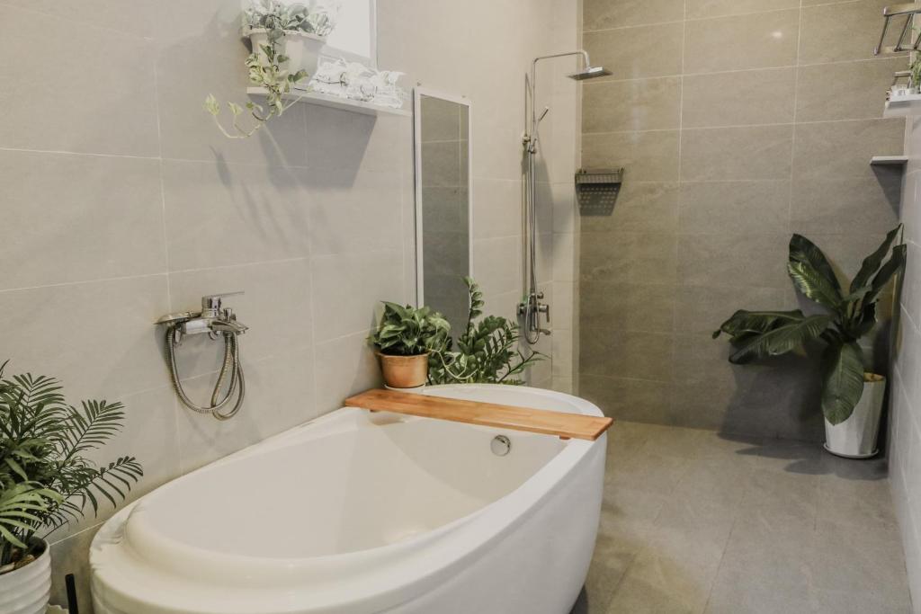 Nhiên Homestay - The Green House