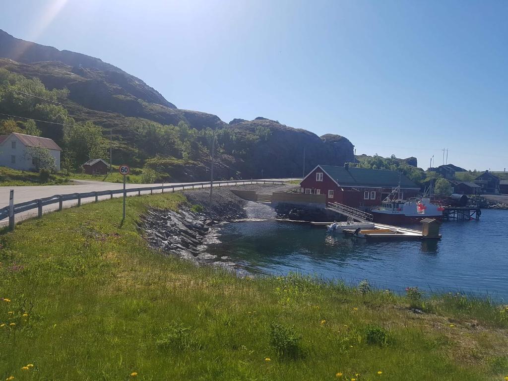 Fishermans Rorbu 1 - Lofoten photo 2