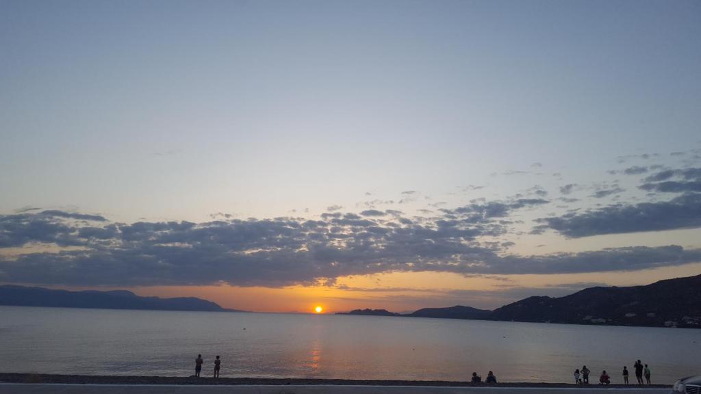 Villa Loutraki Sunset photo 1