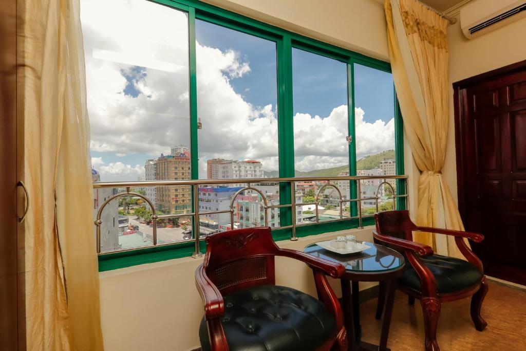 khách sạn Sunlight II Hạ Long