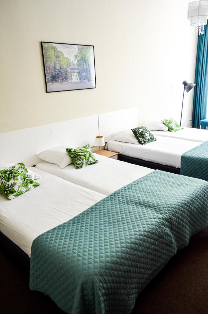 Четырехместный (Четырехместный номер с собственной ванной комнатой), Family Hotel Kooyk