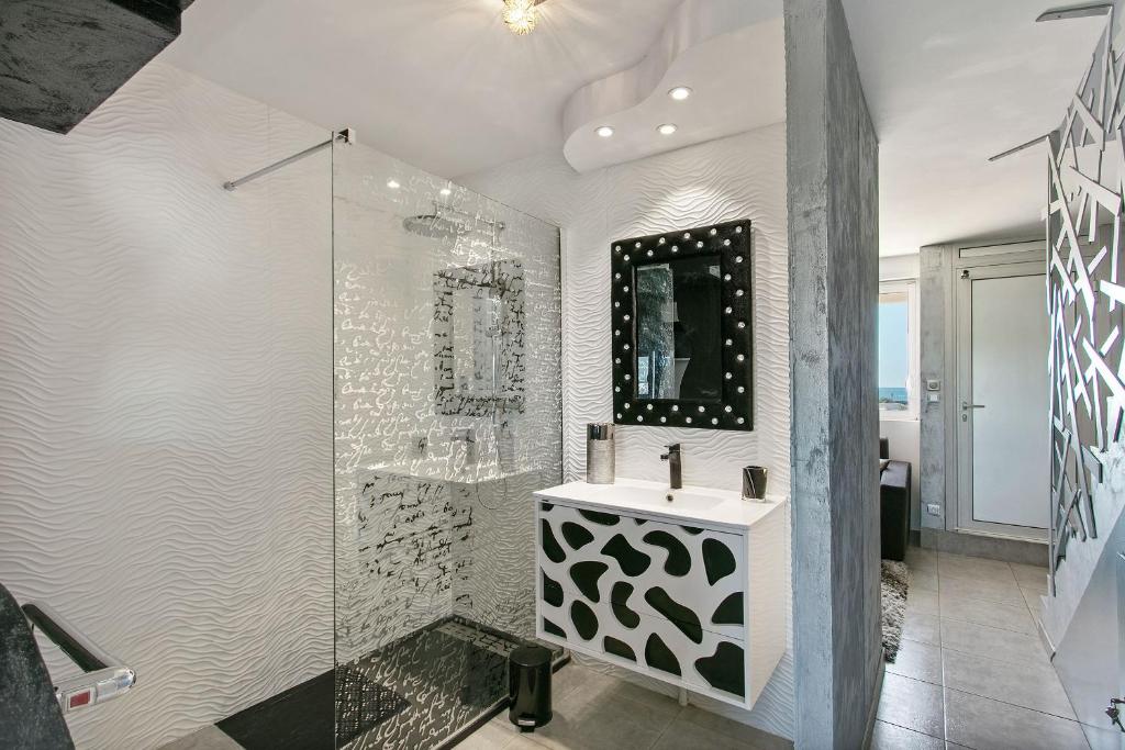 Luxury duplex naturiste sea view photo 3
