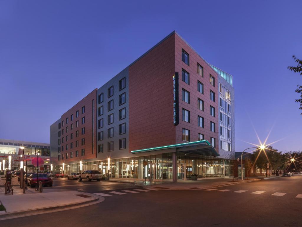 Hyatt Place Chicago-South/University Medical Center photo 2