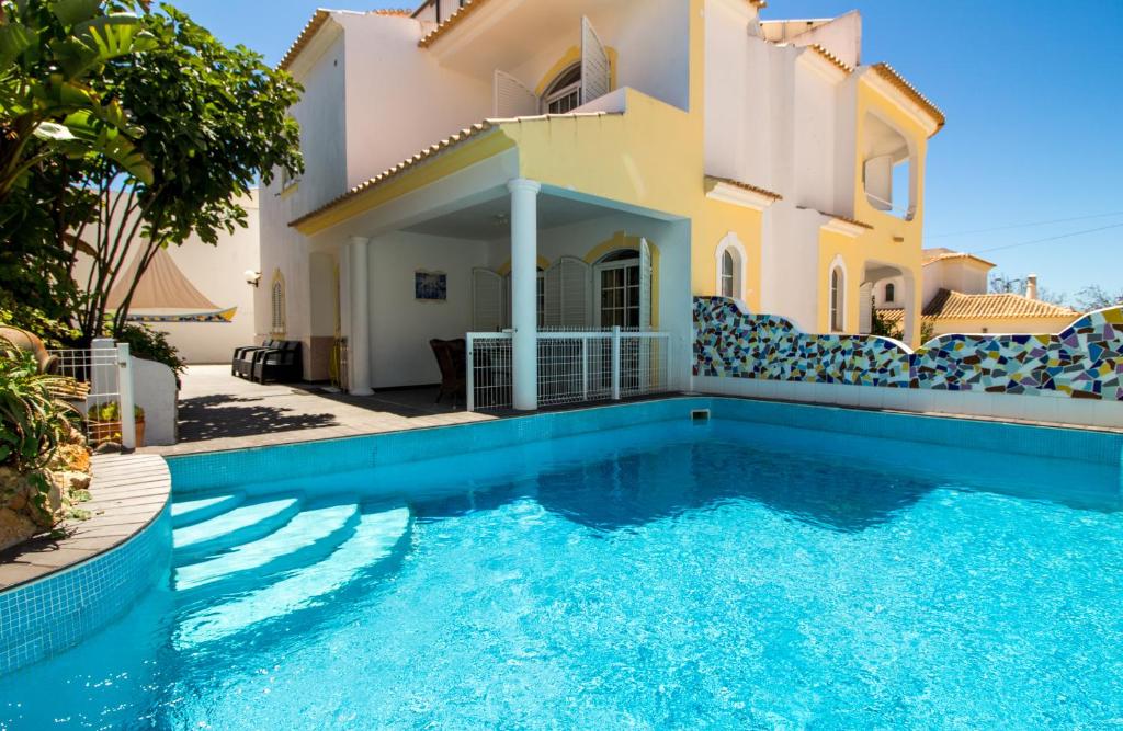Albuera Villa photo 2