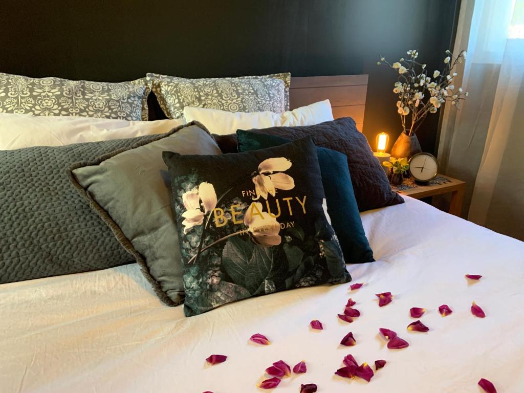 Couple's Resort Spa Retreat