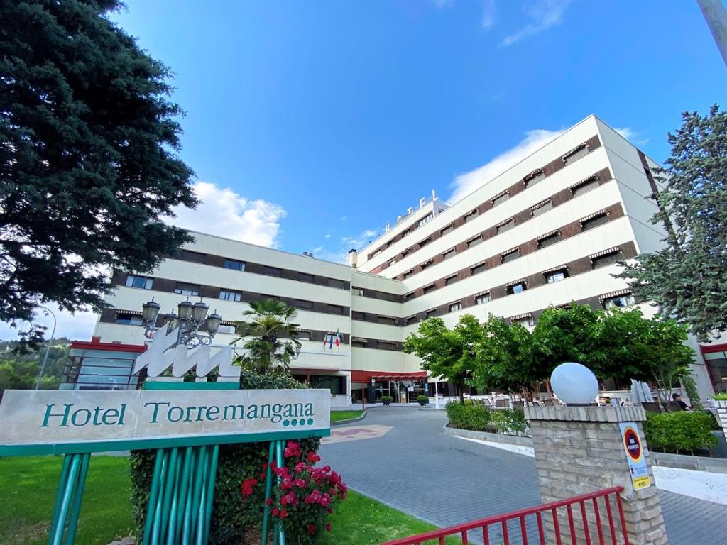Hotel Torremangana - Tap to explore photos