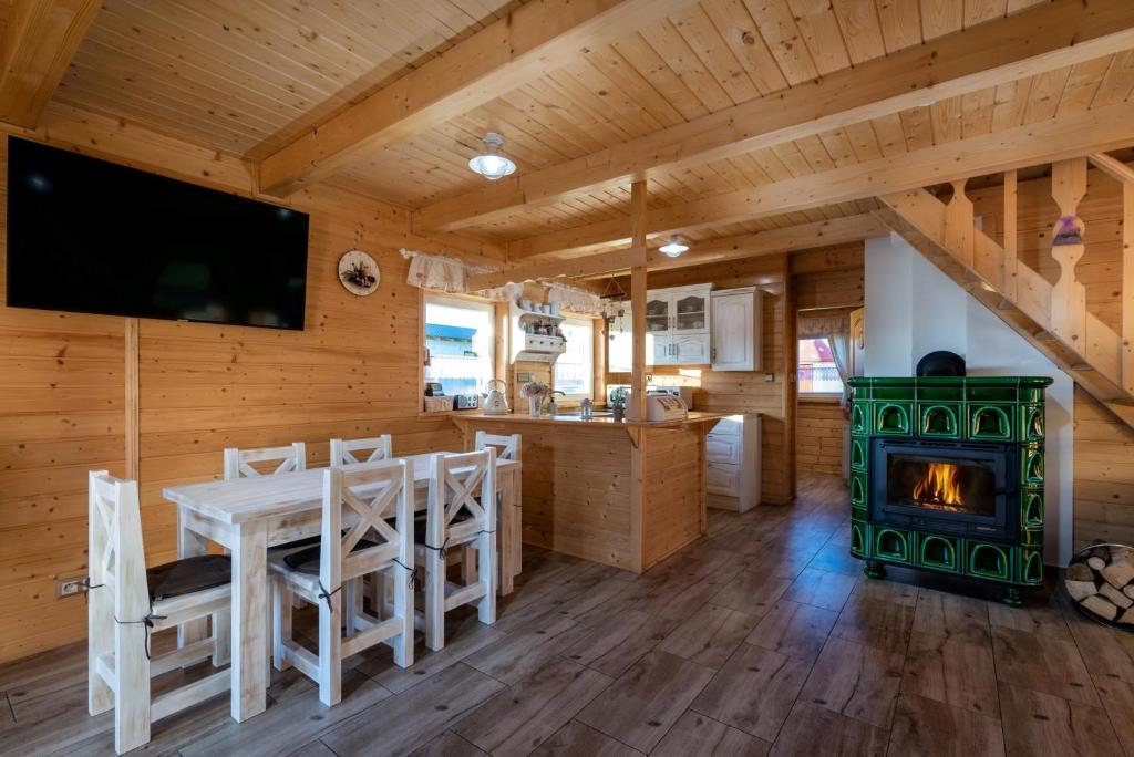 Arctic House photo 2