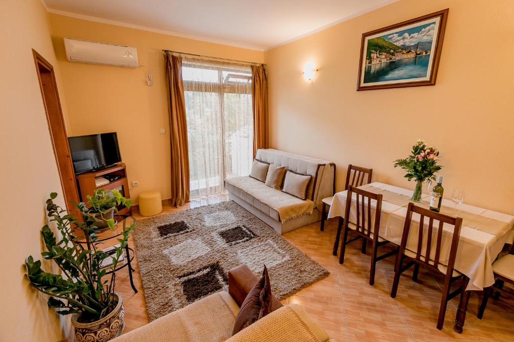 Apartments Gudelj photo 3