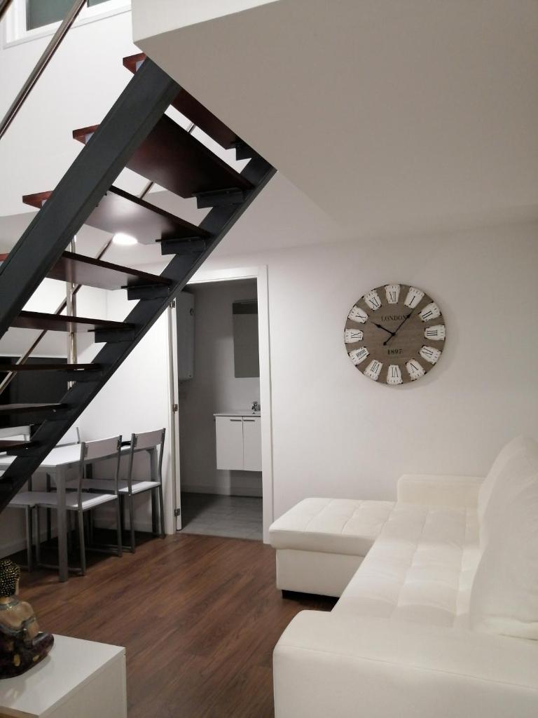 HomeForGuest BIOMA Modern & Minimalist Apartment photo 2