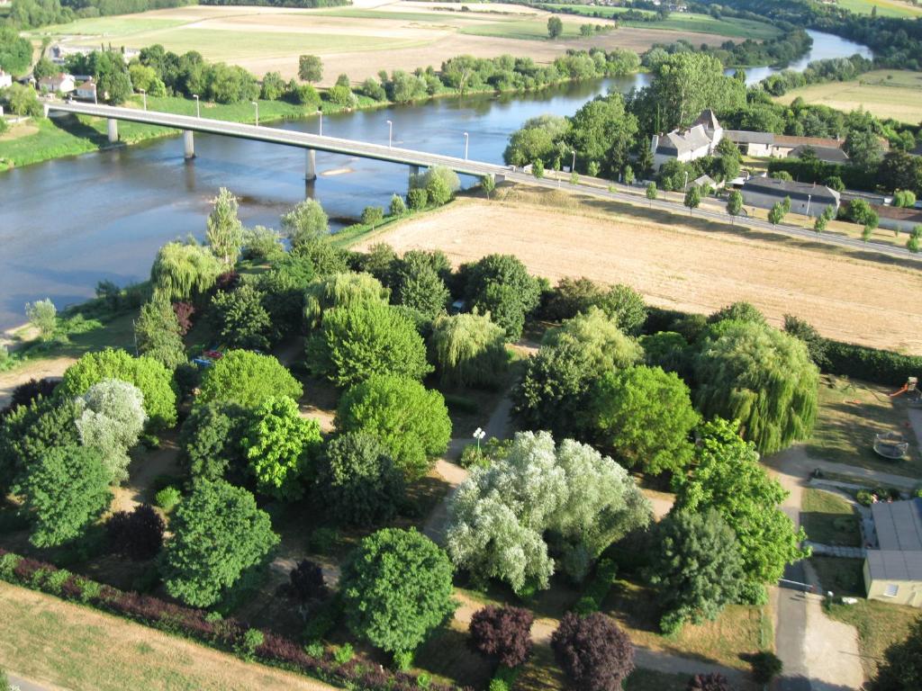 Camping de Marcilly sur Vienne photo 3
