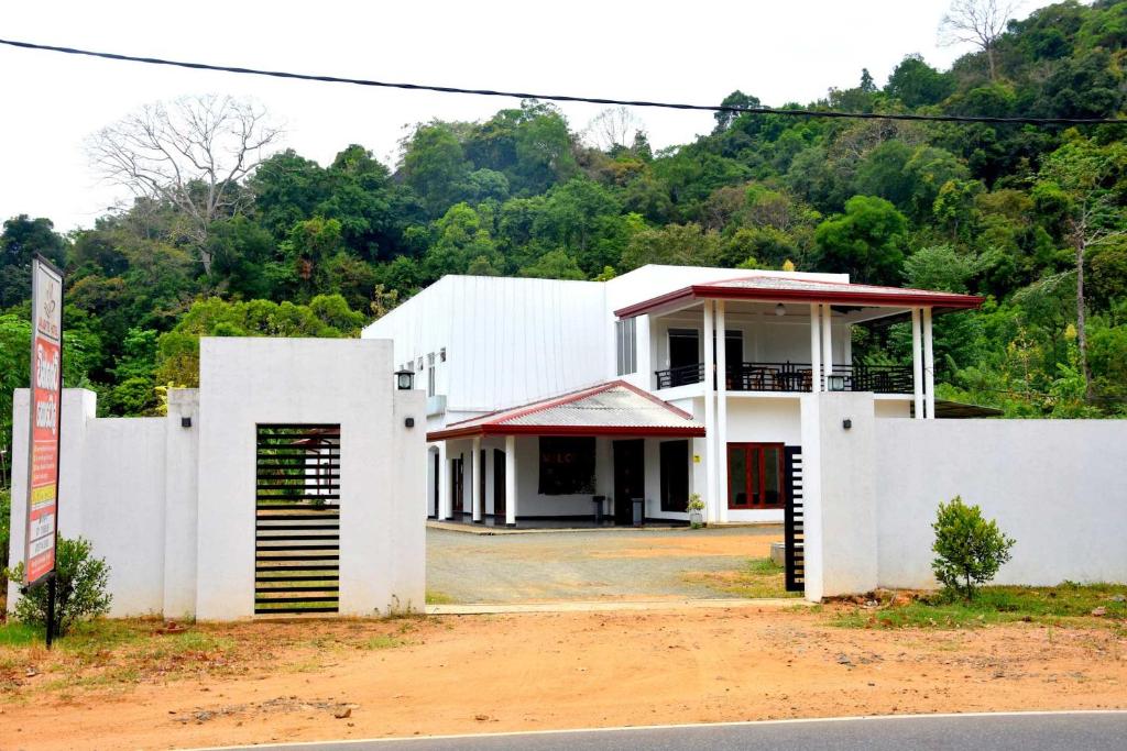 Wingate Hotel Wilgamuwa photo 3