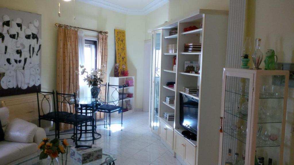 Los Cristianos Beach Apartments - Tap to explore photos