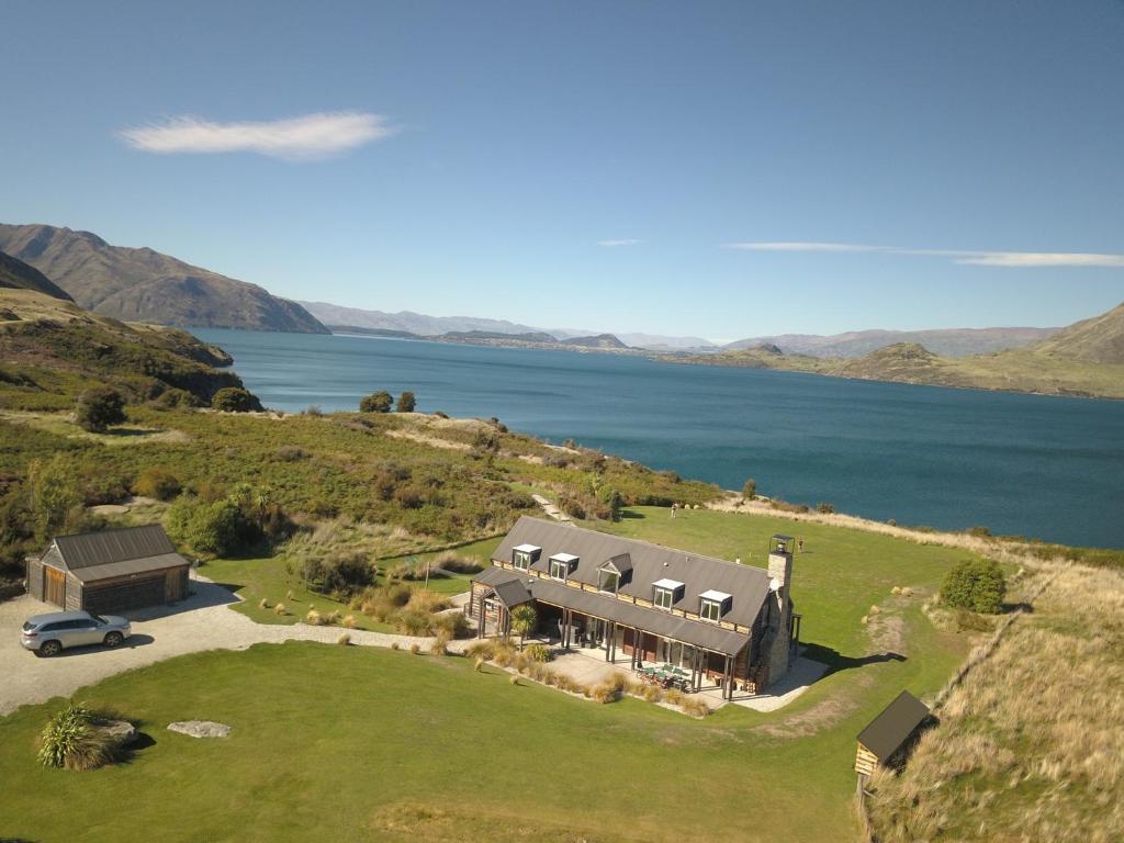 Buchanan Lodge - 60 acres on Wanaka lakefront photo 1