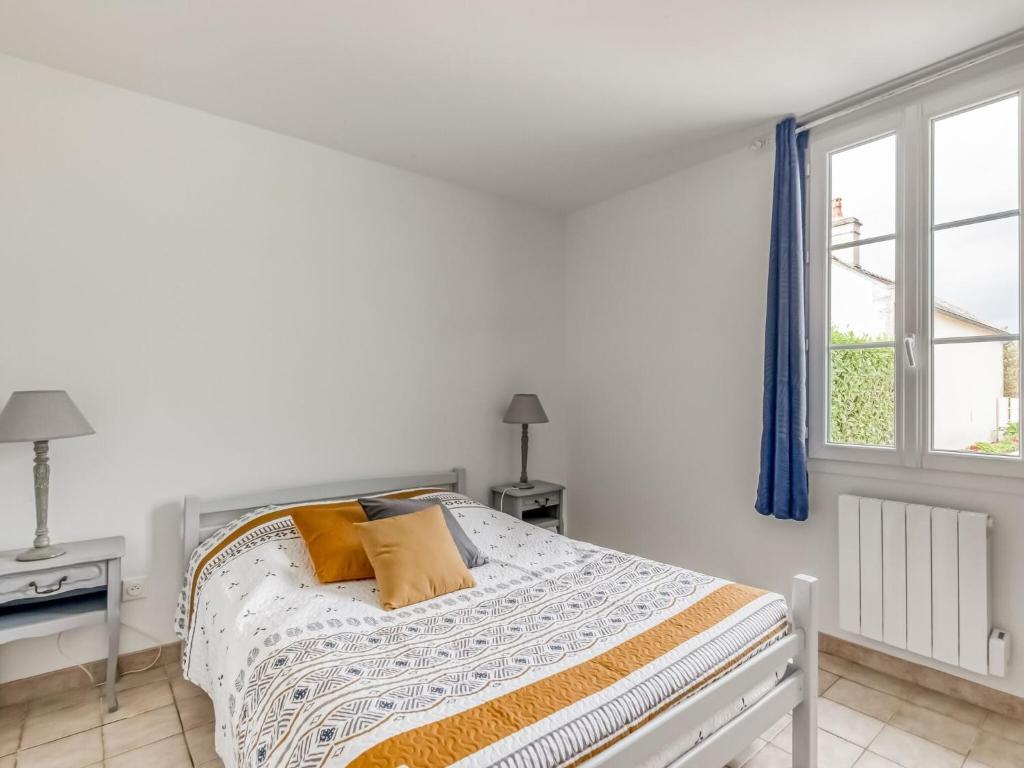 Quaint Holiday Home in Tracy sur Mer near Seabeach photo 4