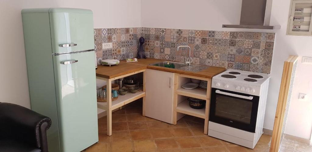Anemona Apartments and Studios photo 3