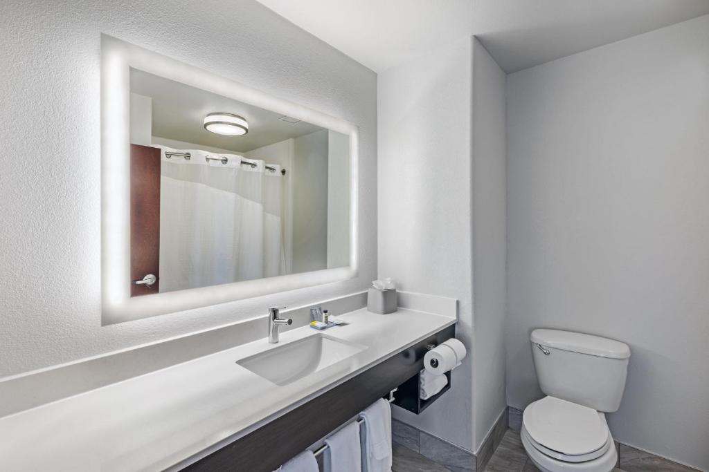 Holiday Inn Express Guymon, an IHG Hotel photo 1