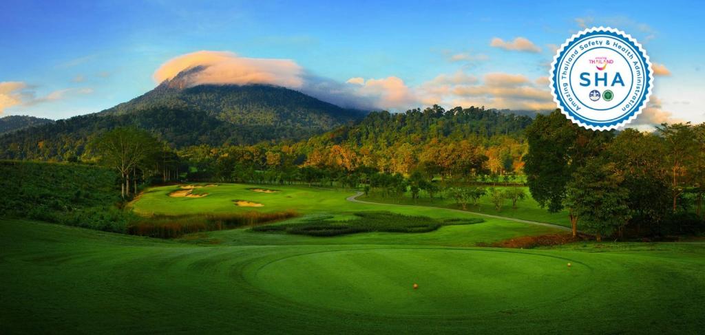Chatrium Golf Resort Soi Dao Chanthaburi photo 3