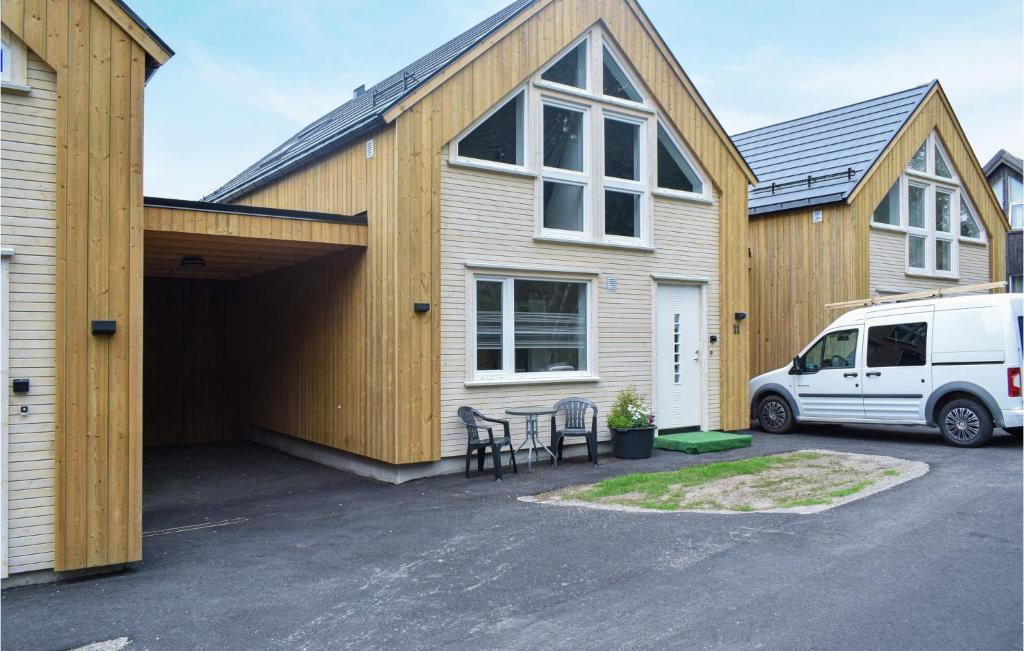 Awesome Home In Sgne With 3 Bedrooms, Wifi And Outdoor Swimming Pool photo 1