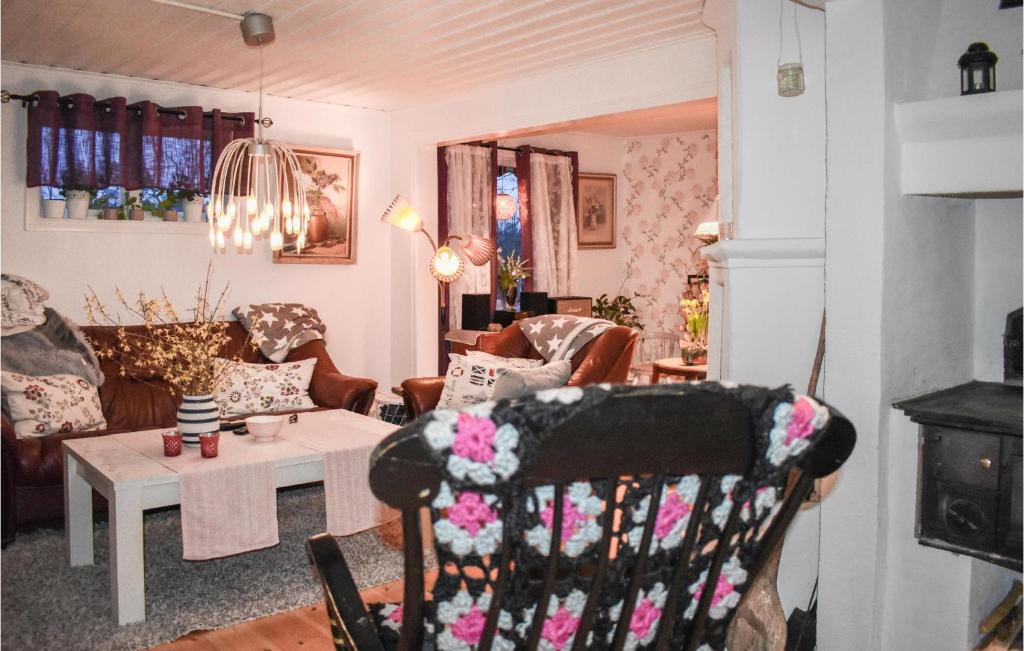 Nice Home In Holmsj With 2 Bedrooms And Internet photo 1