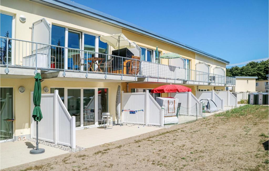 Awesome Apartment In Graal-mritz With 1 Bedrooms And Wifi photo 3