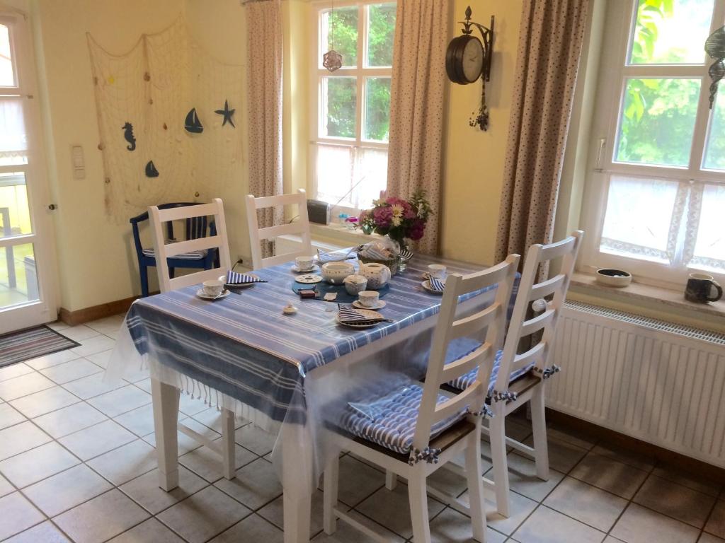 Klaassen- Ferienhaus Up Warf photo 3