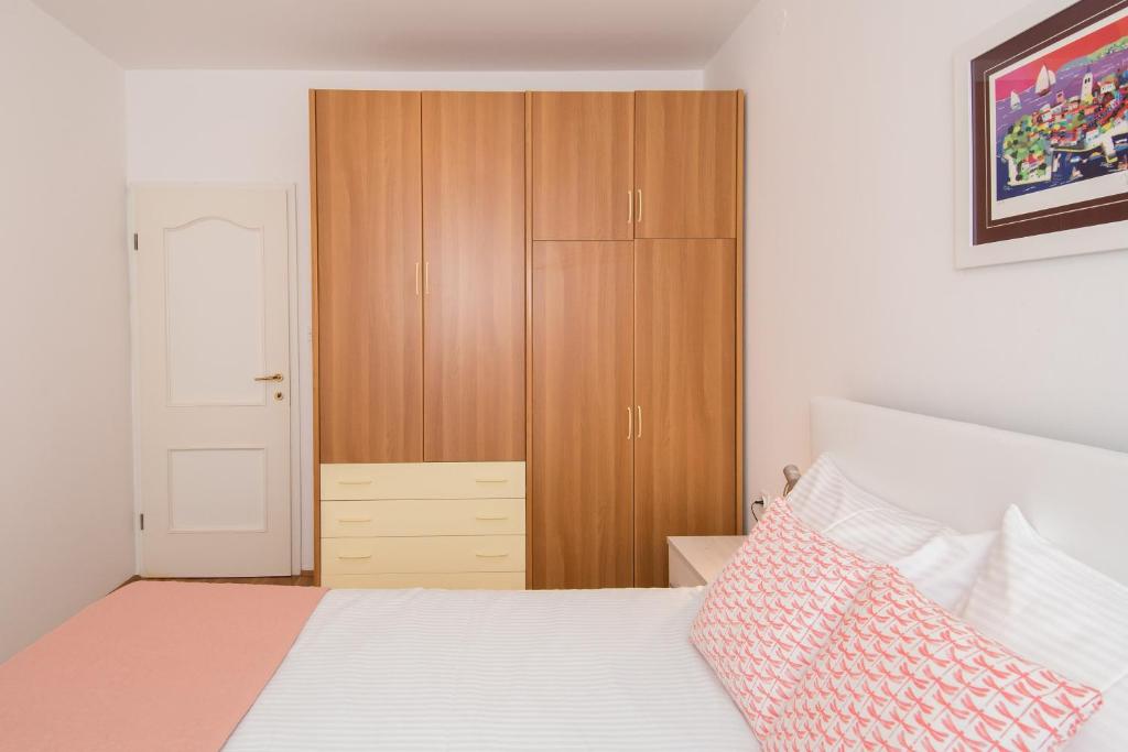 Apartments Palmic photo 1